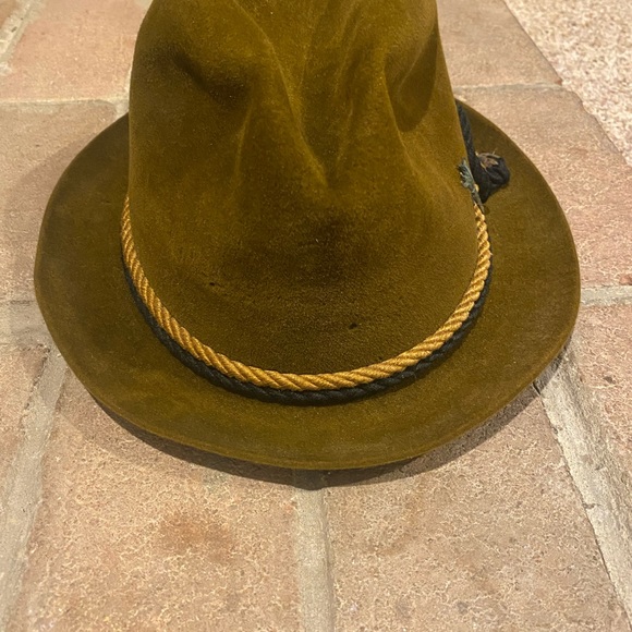 Vintage Sears Brown Velvet Hat - Picture 5 of 6